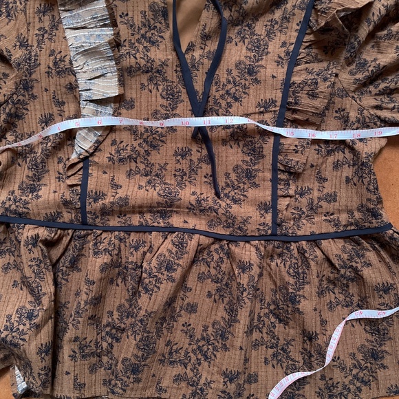 Ruffle blouse - toffee and navy print - Picture 4 of 7